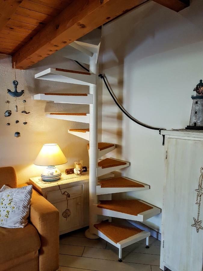 La Casa Di Chris Apartment Golfo Aranci Luaran gambar