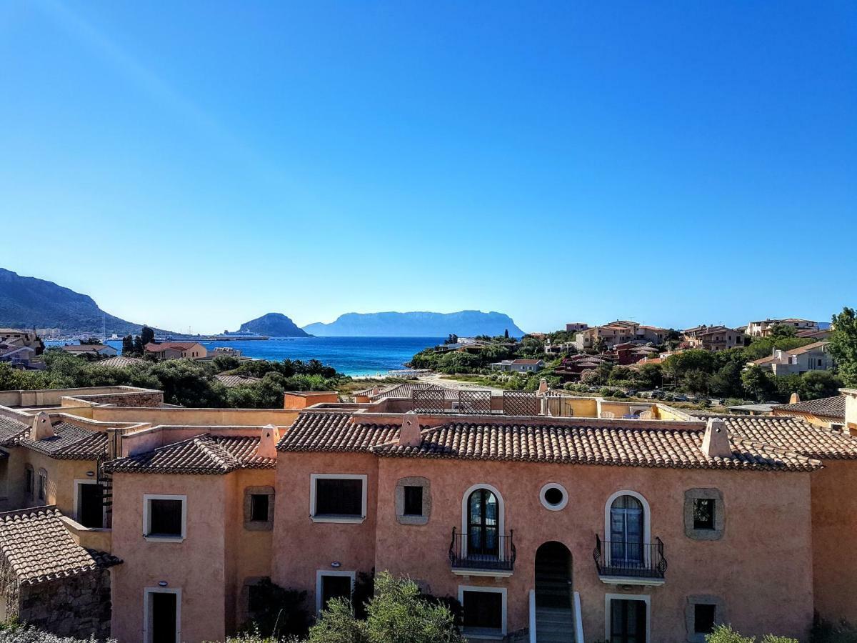 La Casa Di Chris Apartment Golfo Aranci Luaran gambar